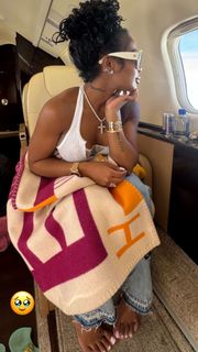 Jayda Cheaves feet photo thumbnail