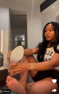 Jayda Cheaves feet photo thumbnail