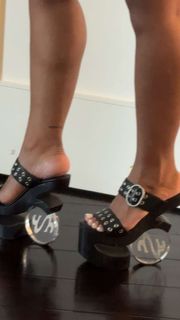 Jayda Cheaves feet photo thumbnail