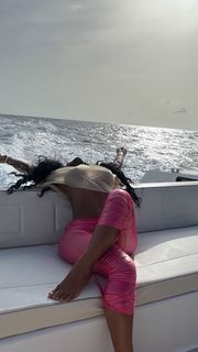 Jayda Cheaves feet photo thumbnail