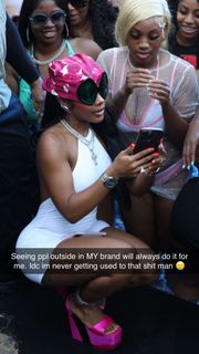 Jayda Cheaves feet photo thumbnail