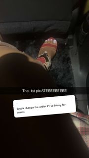 Jayda Cheaves feet photo thumbnail