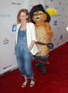 Jayma Mays feet photo thumbnail