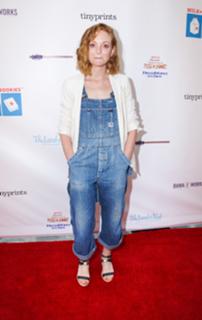 Jayma Mays feet photo thumbnail