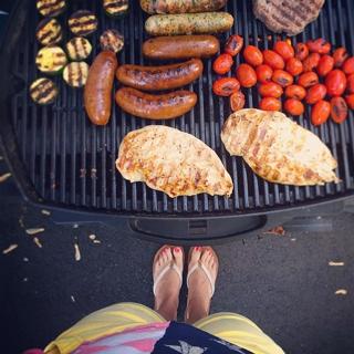 Jaymee Sire feet photo 3
