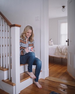 Jaymee Sire feet photo 1