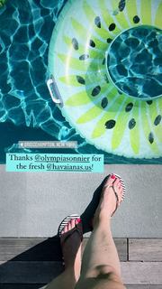 Jaymee Sire feet photo 9