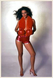 Jayne Kennedy feet photo 18