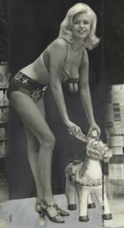 Jayne Mansfield feet photo thumbnail