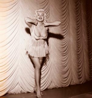 Jayne Mansfield feet photo thumbnail