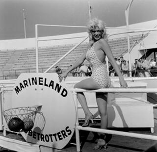 Jayne Mansfield feet photo thumbnail