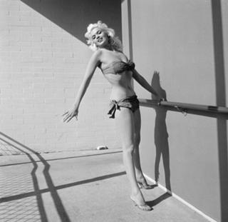 Jayne Mansfield feet photo thumbnail