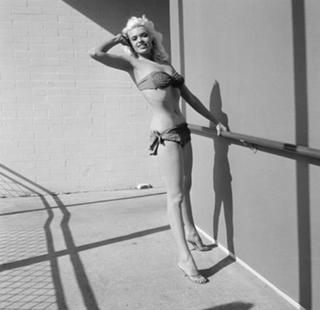 Jayne Mansfield feet photo thumbnail