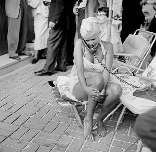 Jayne Mansfield feet photo thumbnail