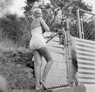 Jayne Mansfield feet photo thumbnail