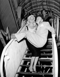 Jayne Mansfield feet photo thumbnail