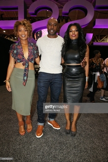 Jaz Sinclair feet photo thumbnail