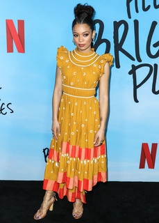 Jaz Sinclair feet photo thumbnail