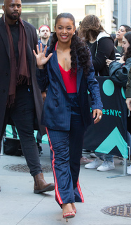 Jaz Sinclair feet photo thumbnail