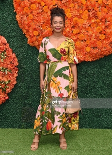 Jaz Sinclair feet photo thumbnail