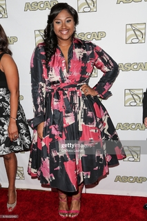 Jazmine Sullivan feet photo 4