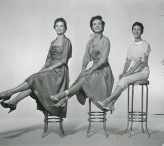 Jean Peters feet photo 4