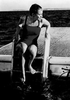 Jean Seberg feet photo 6