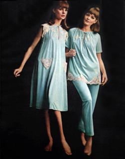 Jean Shrimpton feet photo 2