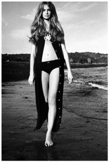 Jean Shrimpton feet photo 9