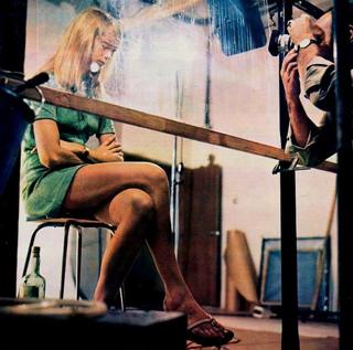 Jean Shrimpton feet photo 1