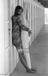 Jean Shrimpton feet photo 7
