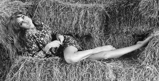 Jean Shrimpton feet photo 2