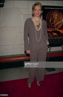 Jean Smart feet photo 5