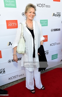 Jean Smart feet photo 4