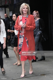 Jean Smart feet photo 10