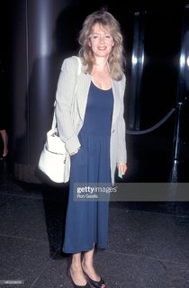 Jean Smart feet photo 3