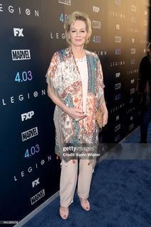 Jean Smart feet photo 11