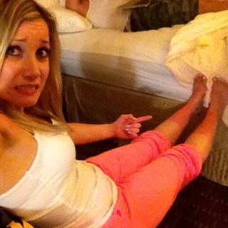 Jeana Smith feet photo thumbnail