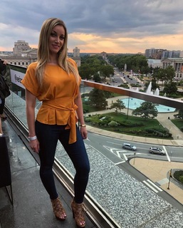 Jeana Smith feet photo thumbnail