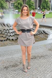 Jeanette Biedermann feet photo thumbnail