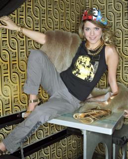 Jeanette Biedermann feet photo thumbnail