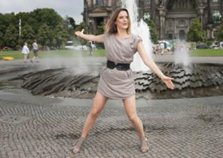Jeanette Biedermann feet photo thumbnail