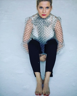 Jeanette Biedermann feet photo thumbnail