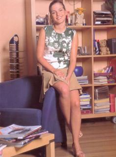 Jeanette Biedermann feet photo thumbnail
