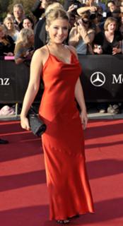 Jeanette Biedermann feet photo thumbnail