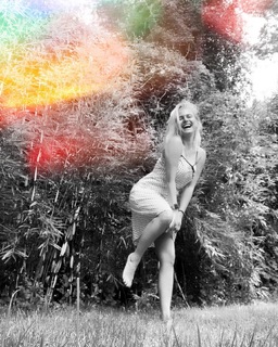 Jeanette Biedermann feet photo thumbnail