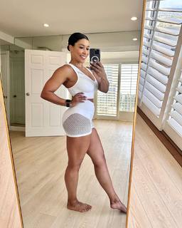 Jeanette Jenkins feet photo 8