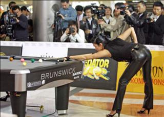 Jeanette Lee feet photo 4