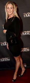 Jeanette Ottesen feet photo 4