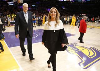 Jeanie Buss feet photo 2
